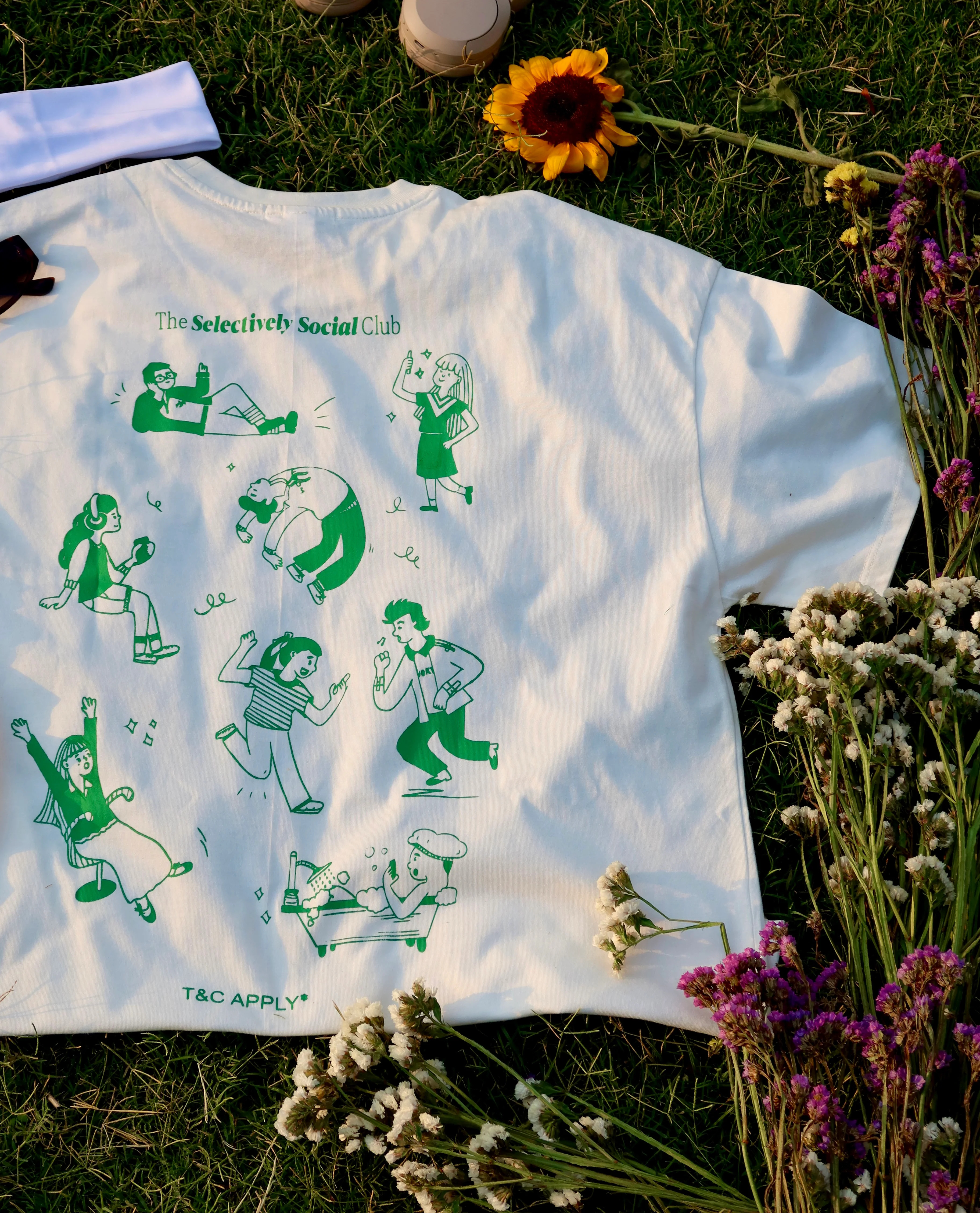The Selectively Social Club Oversized T-Shirt - Image 5