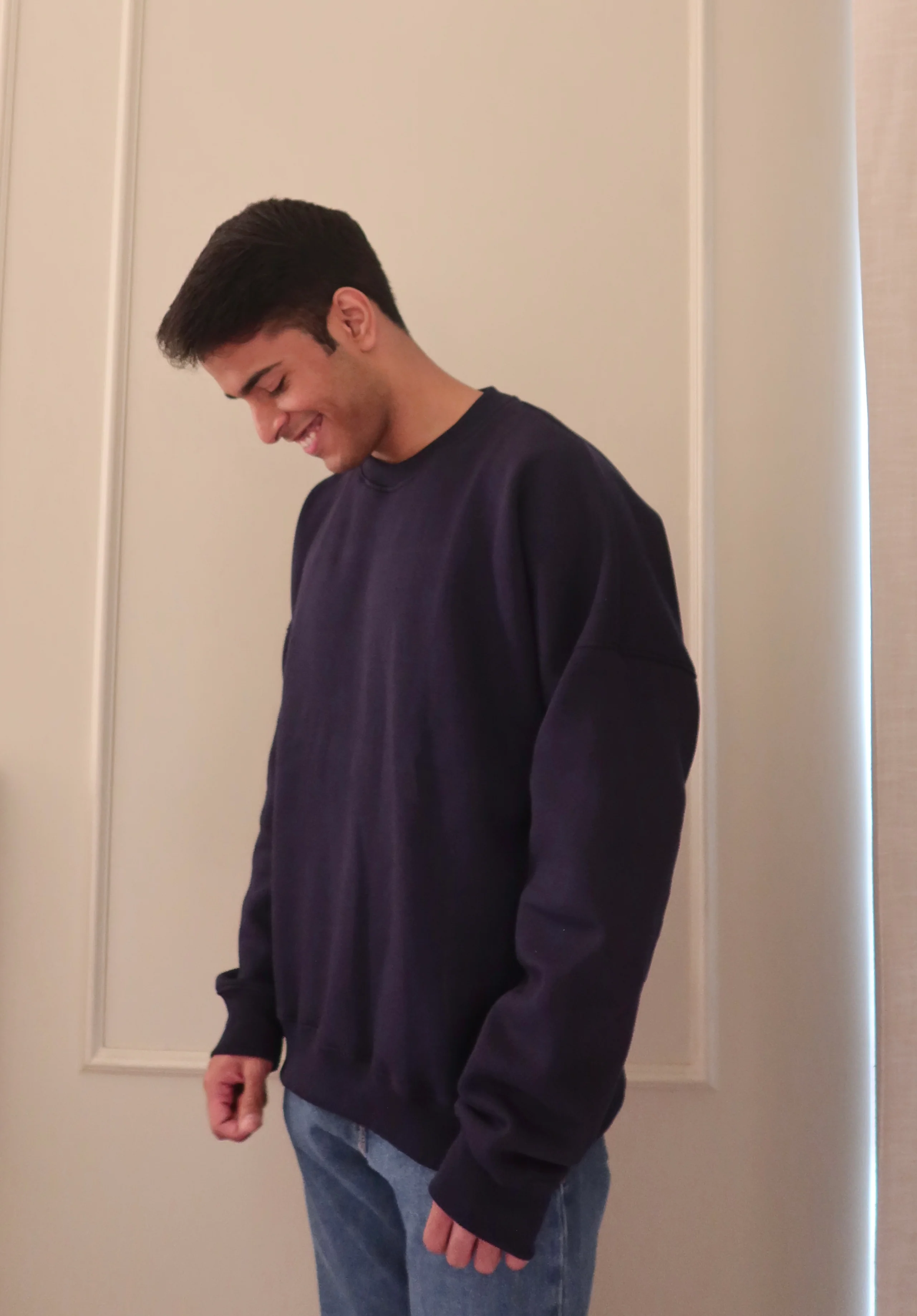 Oversized Navy Sweatshirt - Image 4