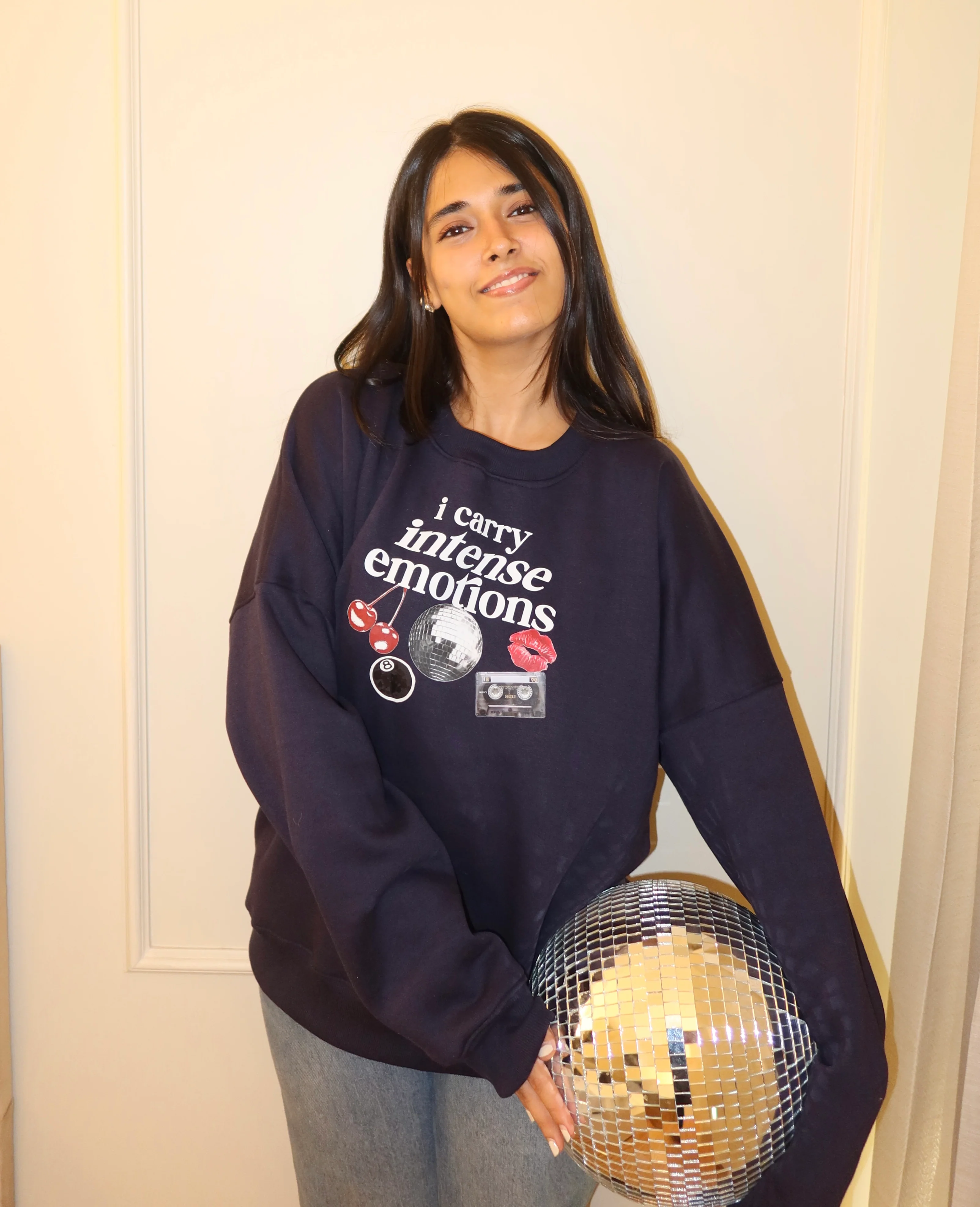 Oversized Intense Sweatshirt - Image 3